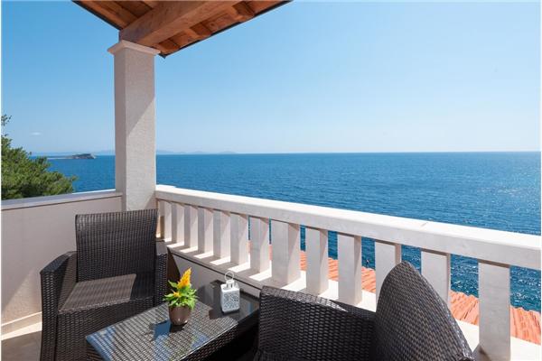 House K1, for 10 persons