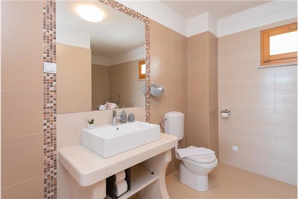 House K1, for 10 persons