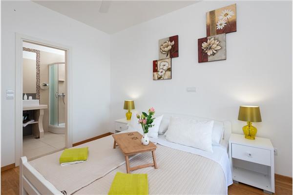 House K1, for 10 persons