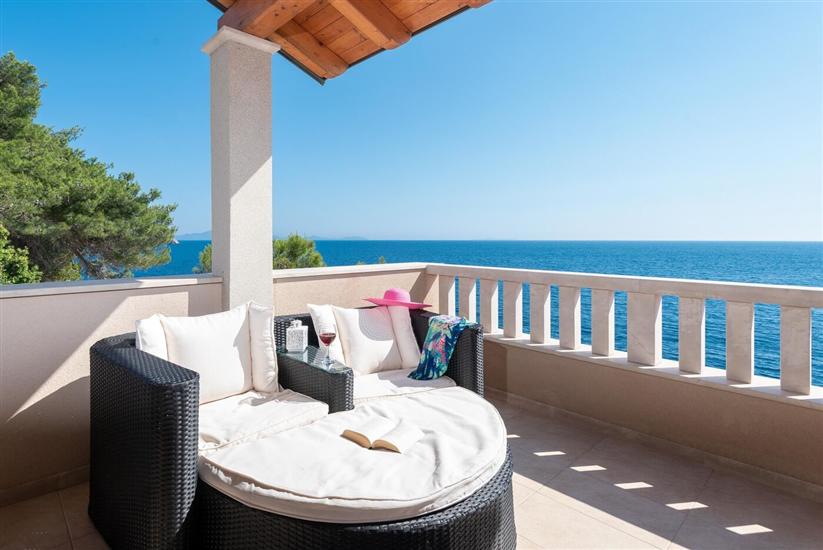 House K1, for 10 persons