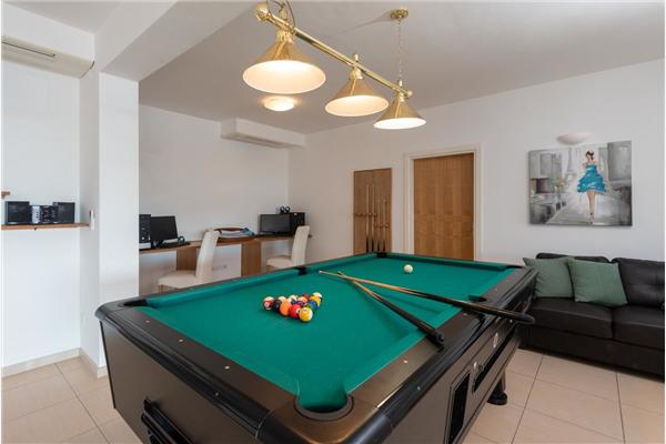 House K1, for 10 persons