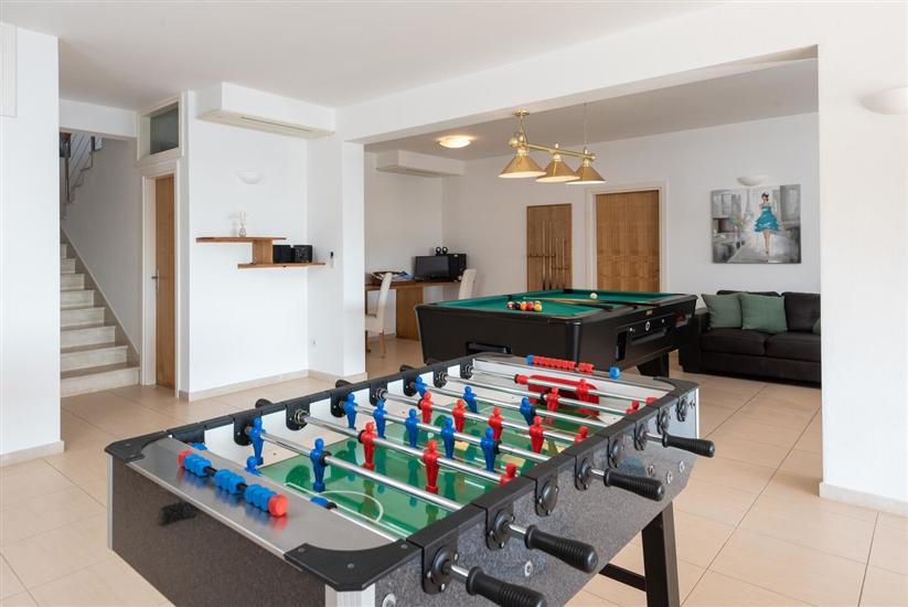 House K1, for 10 persons