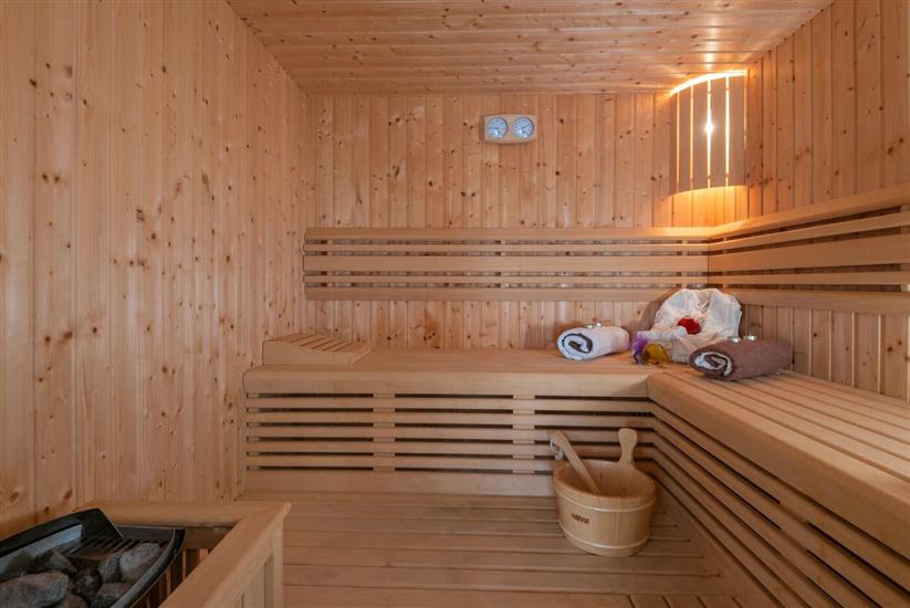 House K1, for 10 persons