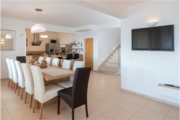 House K1, for 10 persons