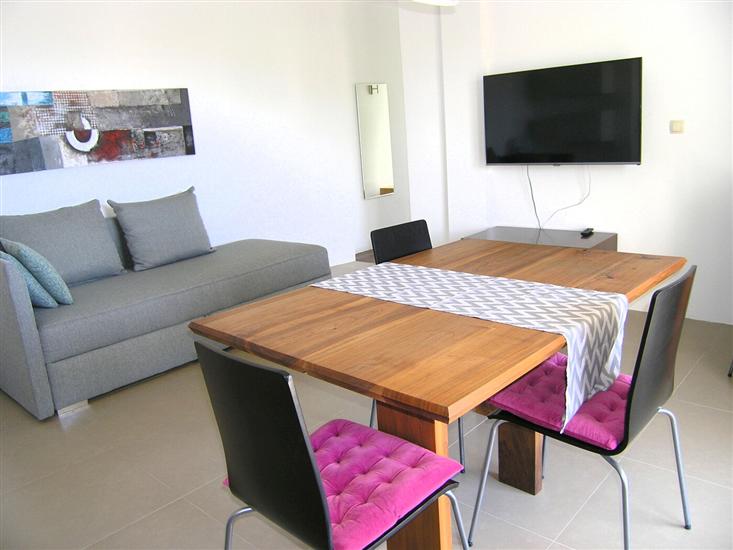 Apartment A2, for 3 persons