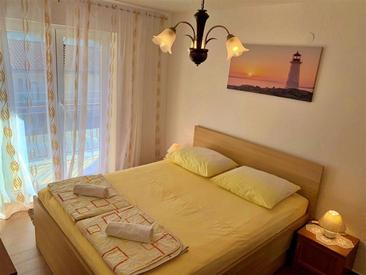 Apartment A1, for 3 persons