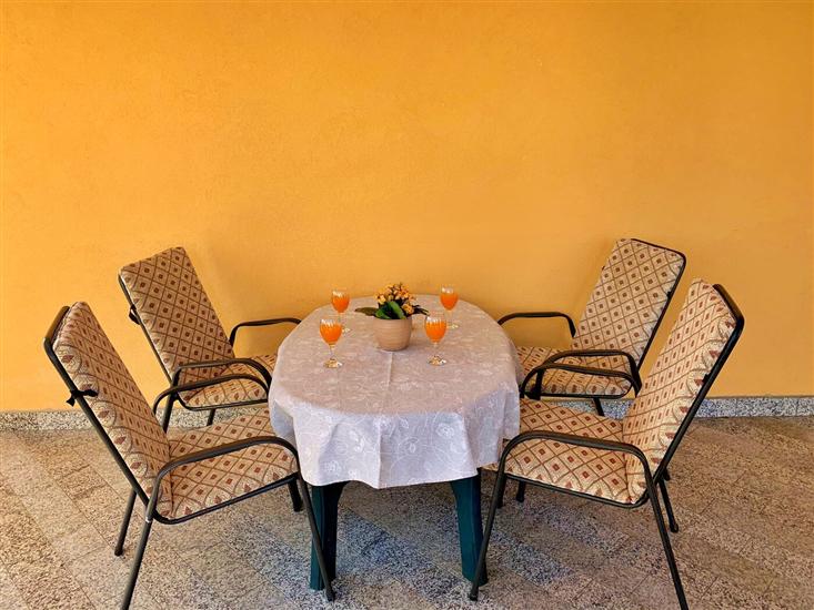 Apartment A1, for 3 persons