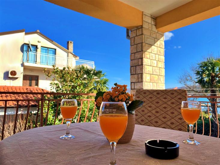 Apartment A1, for 3 persons