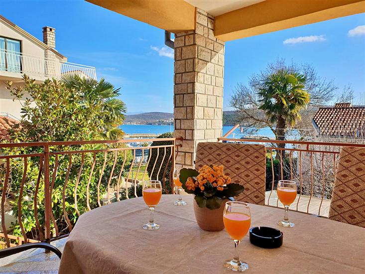 Apartment A1, for 3 persons