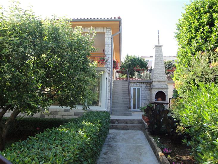 Apartments Kirinčić N.