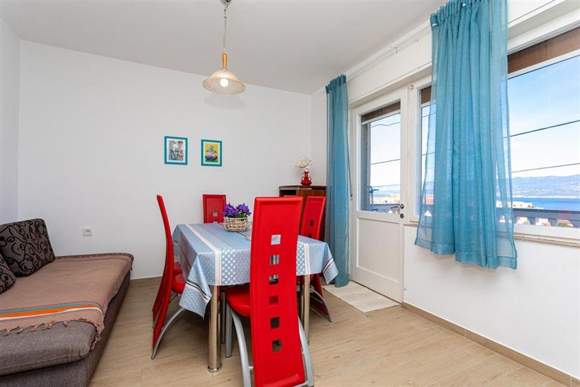 Apartment A1, for 5 persons