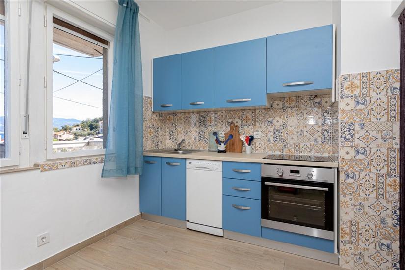 Apartment A1, for 5 persons