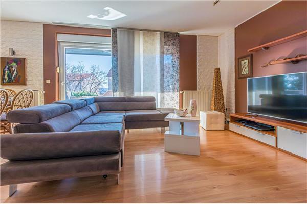 Apartment A5, for 5 persons