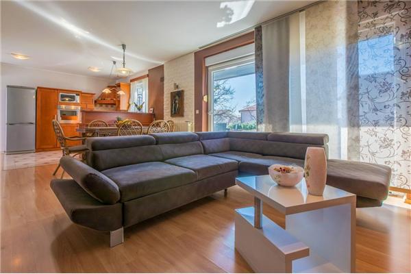 Apartment A5, for 5 persons