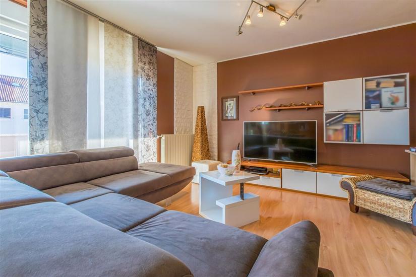 Apartment A5, for 5 persons