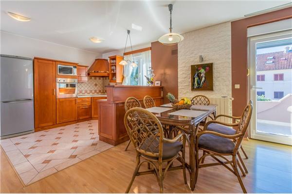 Apartment A5, for 5 persons