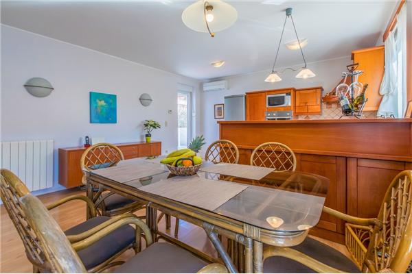 Apartment A5, for 5 persons