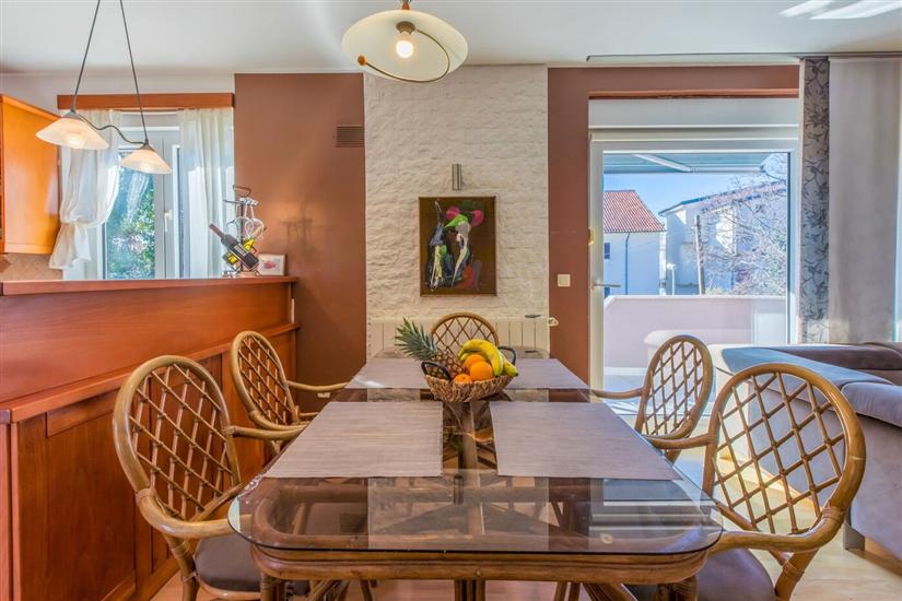 Apartment A5, for 5 persons