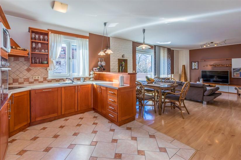 Apartment A5, for 5 persons