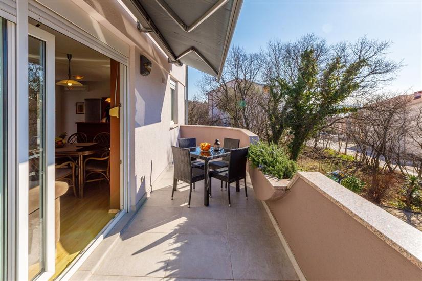 Apartment A5, for 5 persons