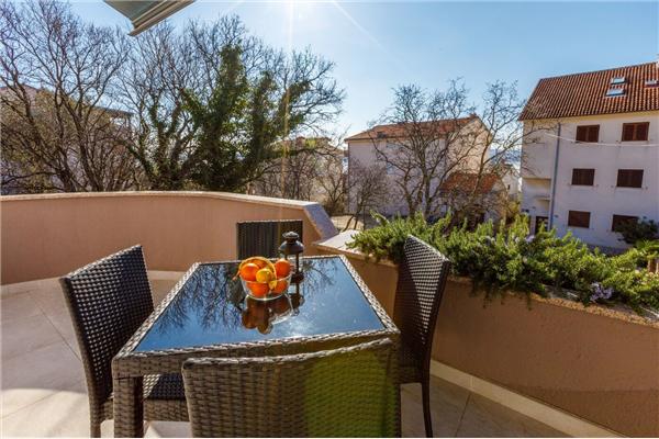 Apartment A5, for 5 persons