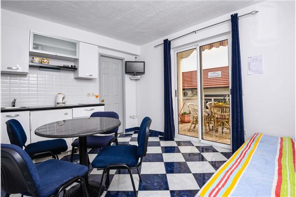 Apartment A2, for 4 persons