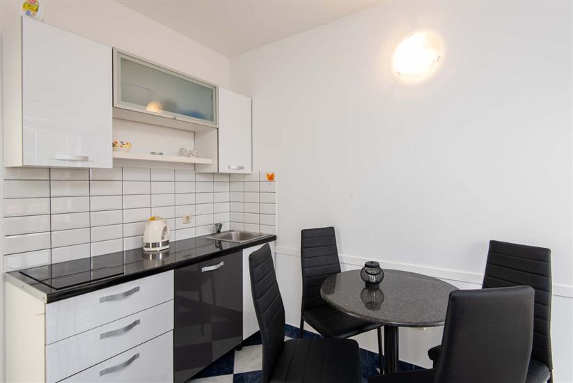 Apartment A4, for 4 persons