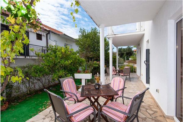 Apartment A6, for 4 persons