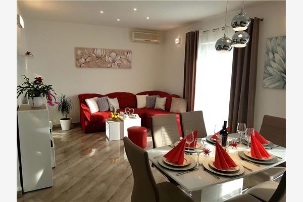 Apartment A1, for 8 persons