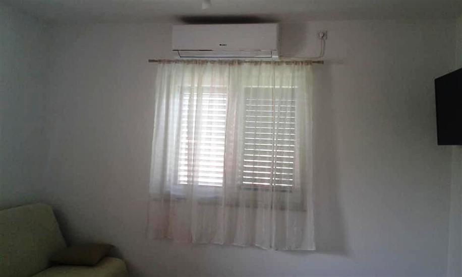 Apartment A2, for 5 persons