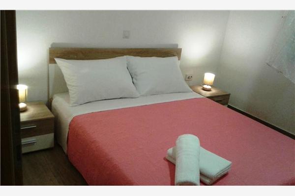 Apartment A2, for 5 persons