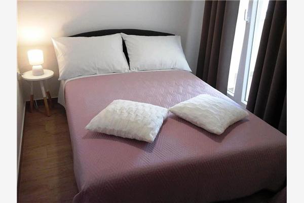 Apartment A2, for 5 persons