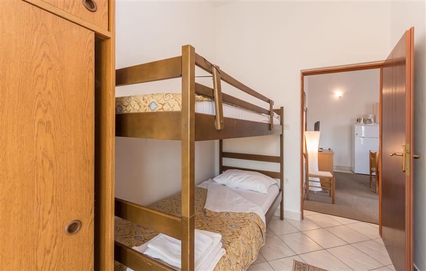 Apartment A2, for 5 persons