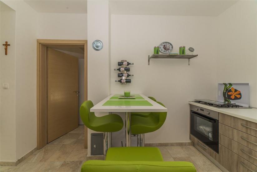 Apartment A1, for 6 persons