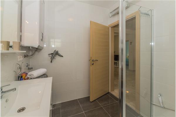 Apartment A1, for 6 persons