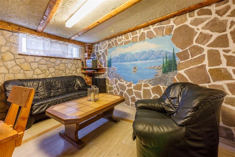 House K1, for 8 persons