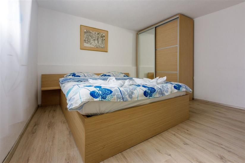 House K1, for 8 persons