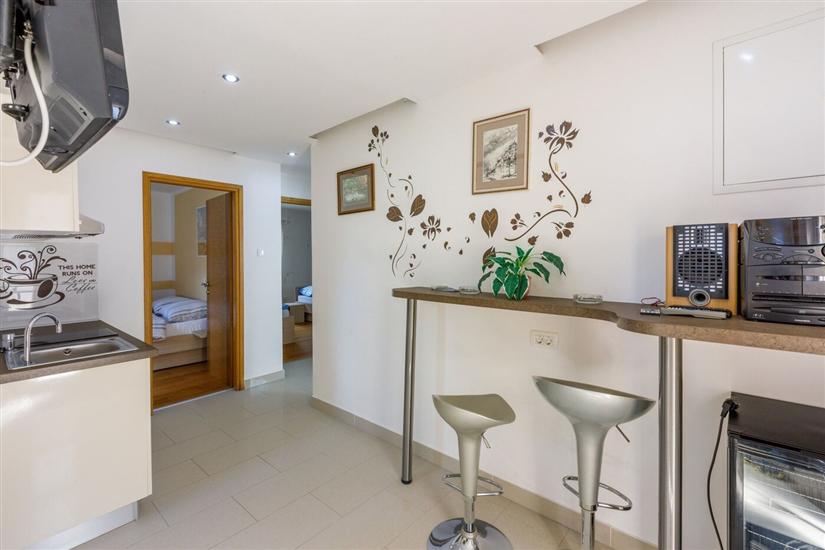 House K1, for 8 persons