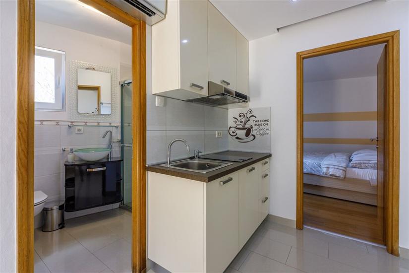 House K1, for 8 persons