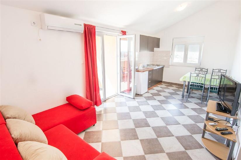 Apartment A1, for 8 persons