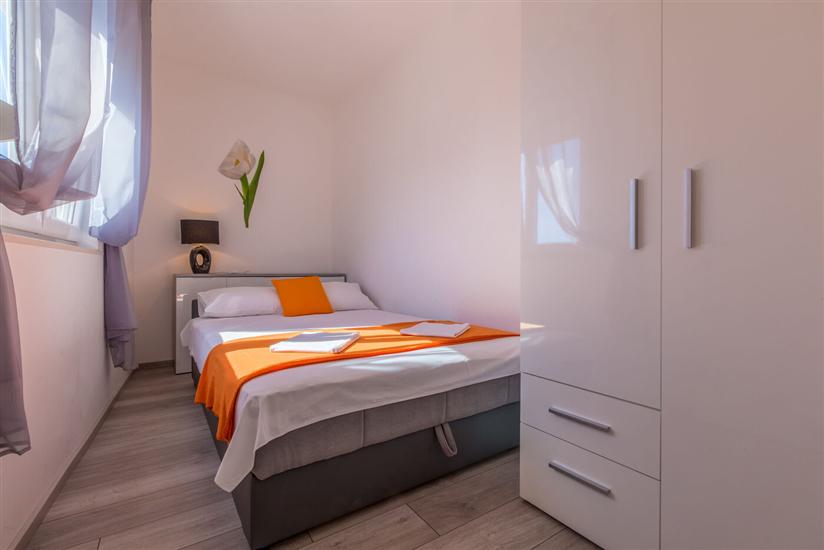 Apartment A4, for 3 persons