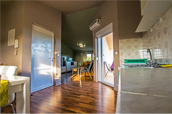 Apartment A1, for 5 persons