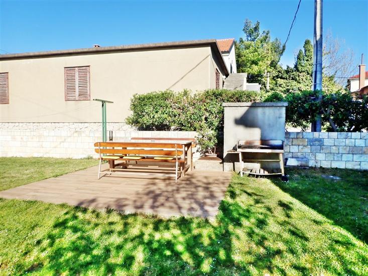 Apartments Sidro-by the sea