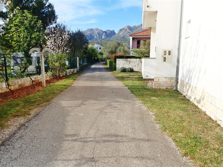 Apartments Sidro-by the sea