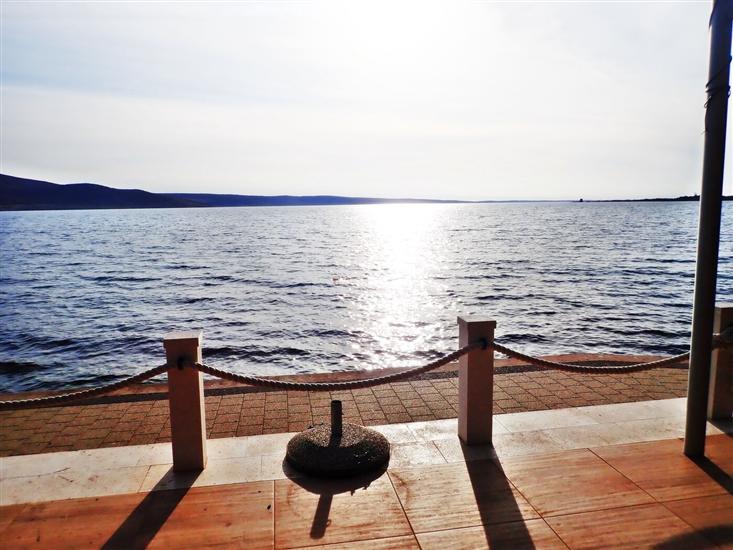 Apartments Sidro-by the sea