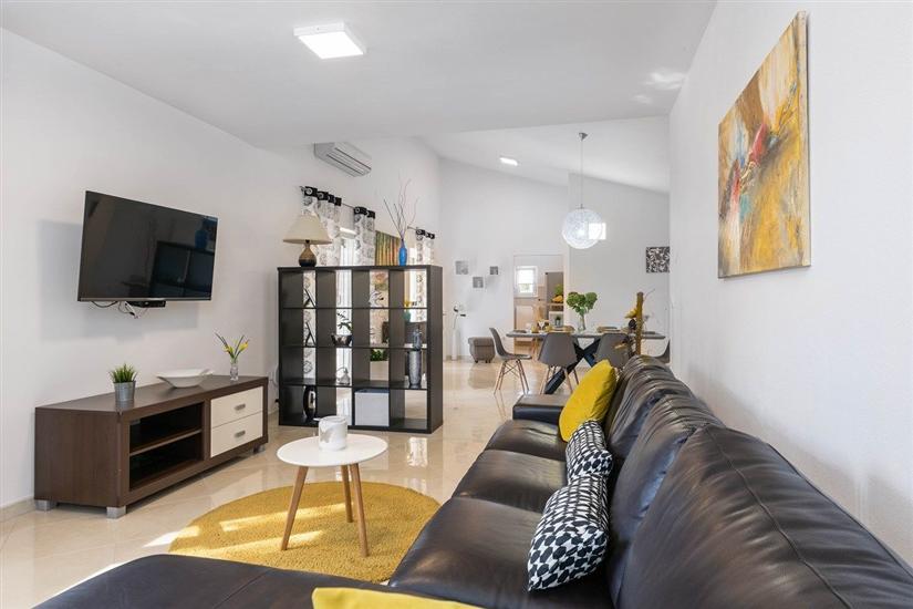 House K1, for 8 persons