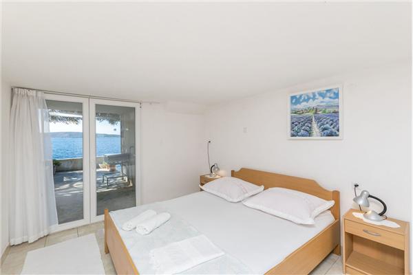 Apartment A4, for 4 persons