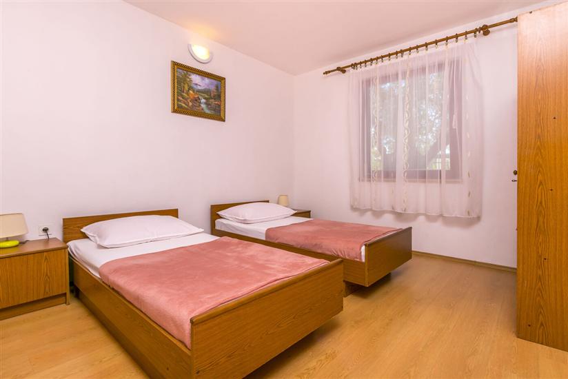 Apartment A2, for 4 persons