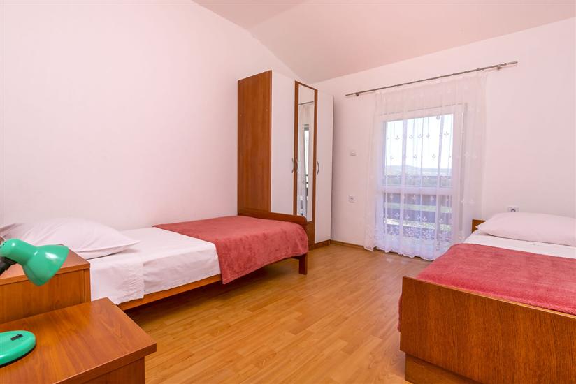 Apartment A4, for 4 persons