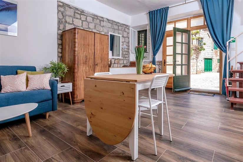 House K1, for 5 persons